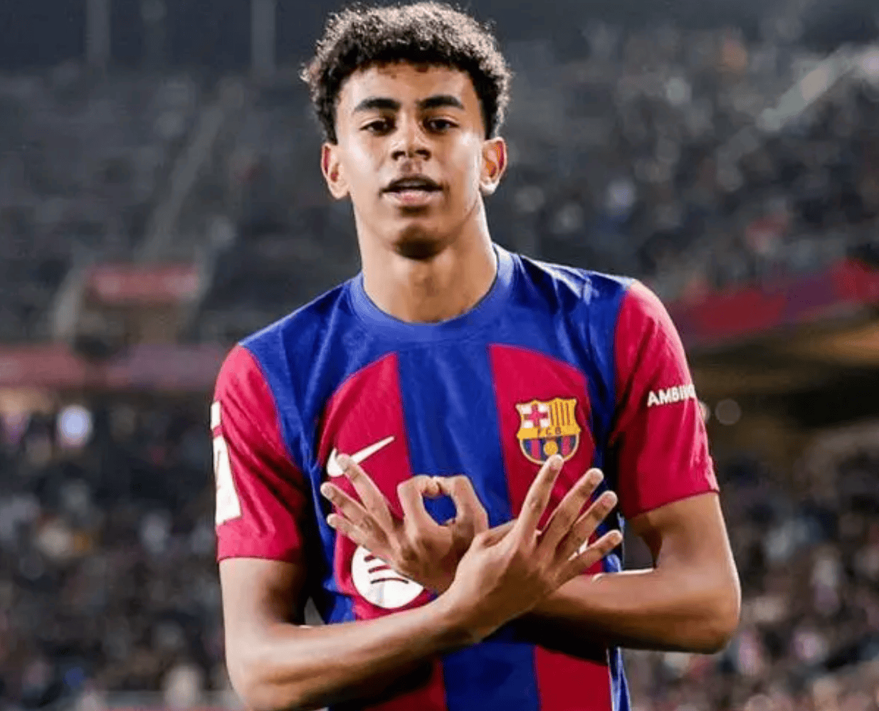 土耳其2-0保加利亚，恰尔汗奥卢造点后主罚命中+造乌龙（土耳其2-0击败保加利亚，恰尔汗奥卢造点命中并制造乌龙）